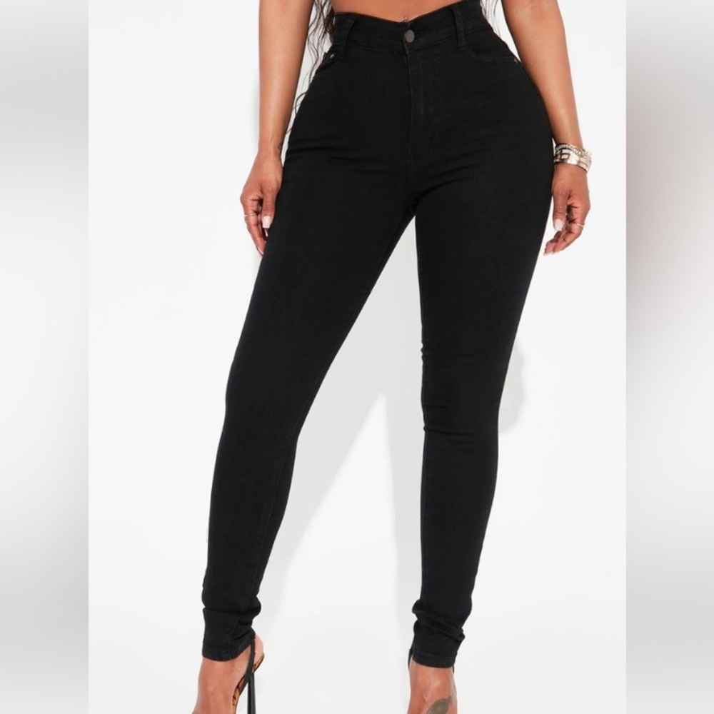 HIGH RISE BLACK JEANS FASHION NOVA SIZE 1X NWT